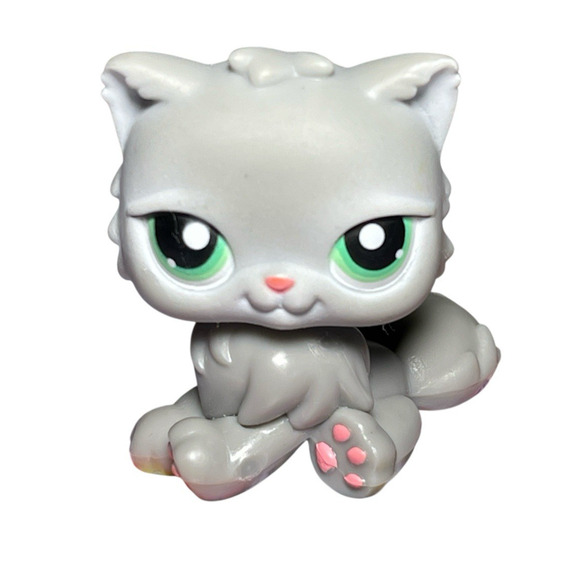 Littlest Pet Shop LPS Authentic Hasbro #82 Grey Persian Cat Kitten Green Eyes - Picture 1 of 7